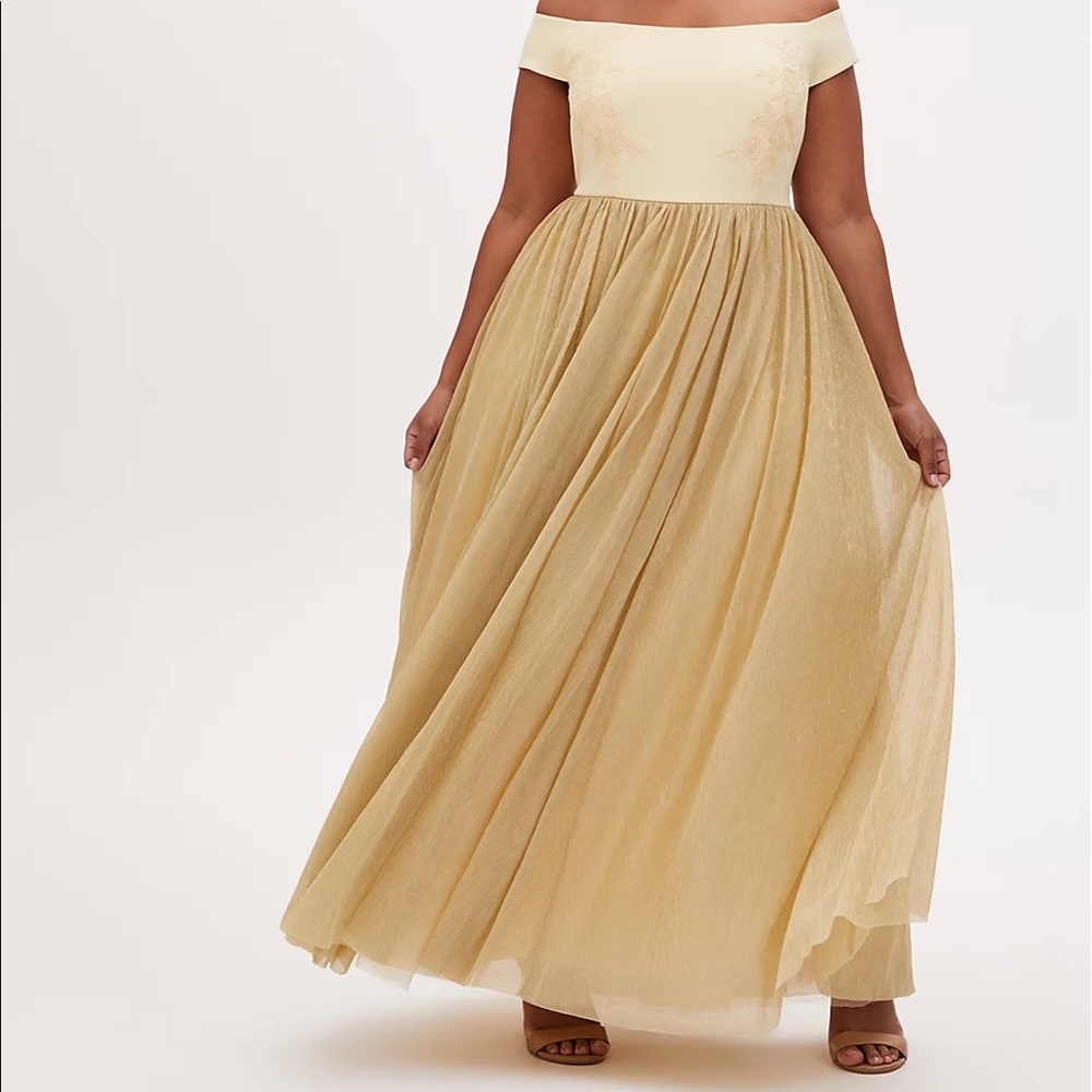 NWT Torrid 24 Disney Belle Gown Golden Yellow Special Occasion Dress